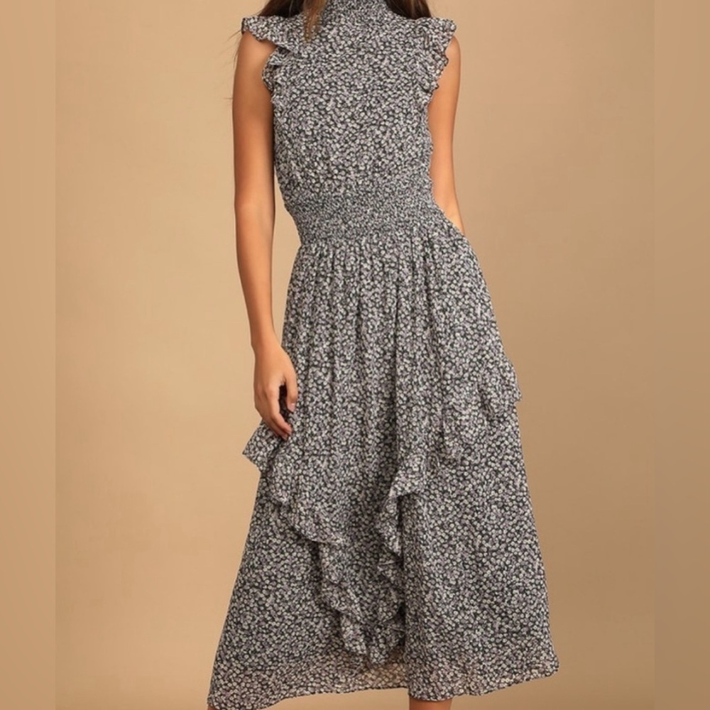 Lulu's Black and White Floral Midi Dress